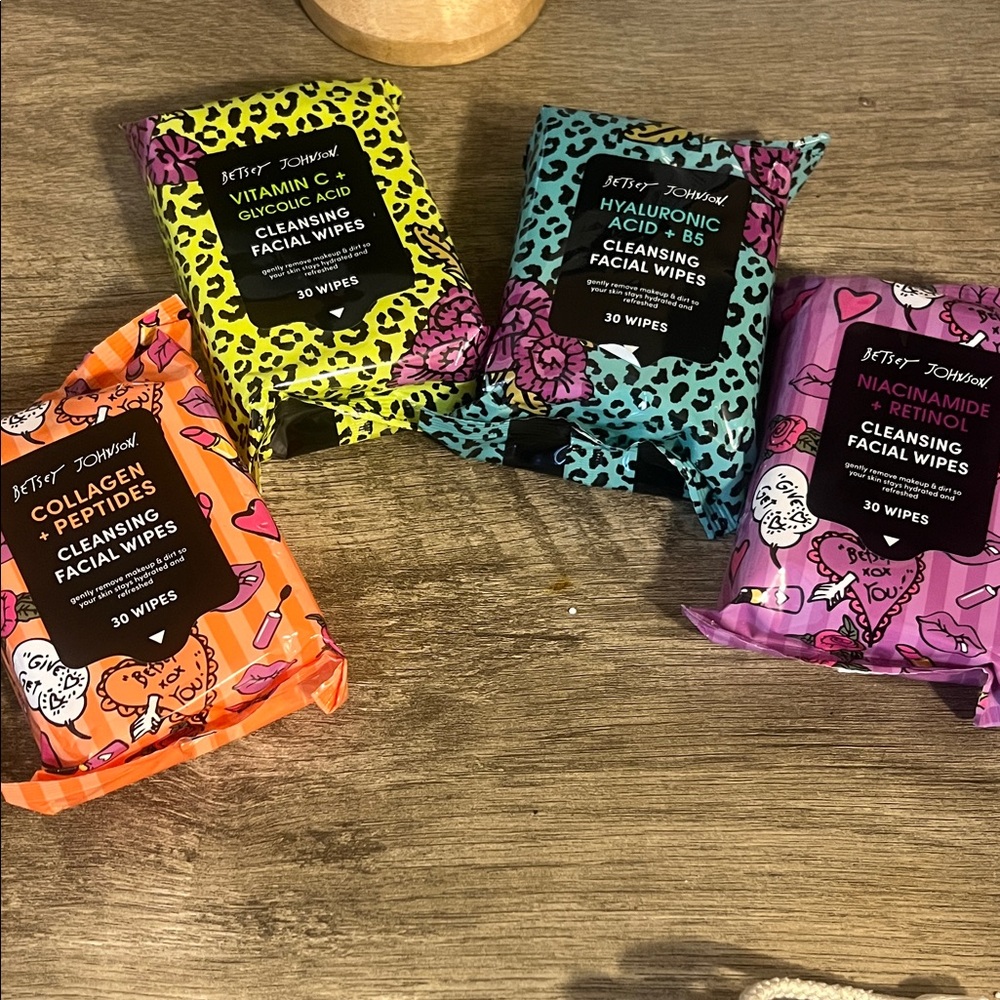 Host Support Betsey Johnson Cleansing Facial Wipes - 8 packs available